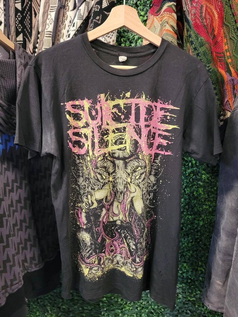 Vtg Y2K Suicide Silence T-Shirt Medium Splatter Print Demon Metal Band Merch 1pc