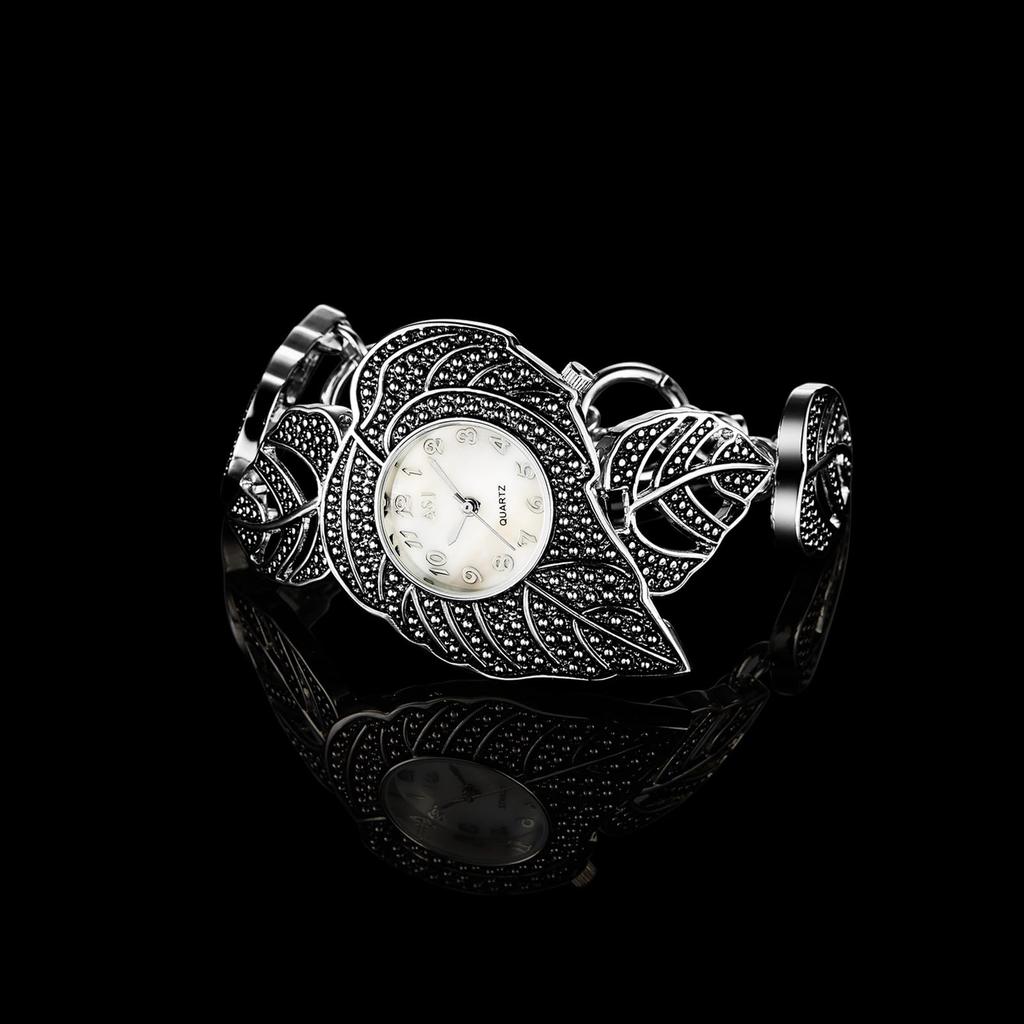 Women's Leaf Chain Bracelet Watch: Cute and Stylish Analog Quartz Watch with a Fun Movement, Silver - Perfect Gift for Birthdays, Anniversaries,