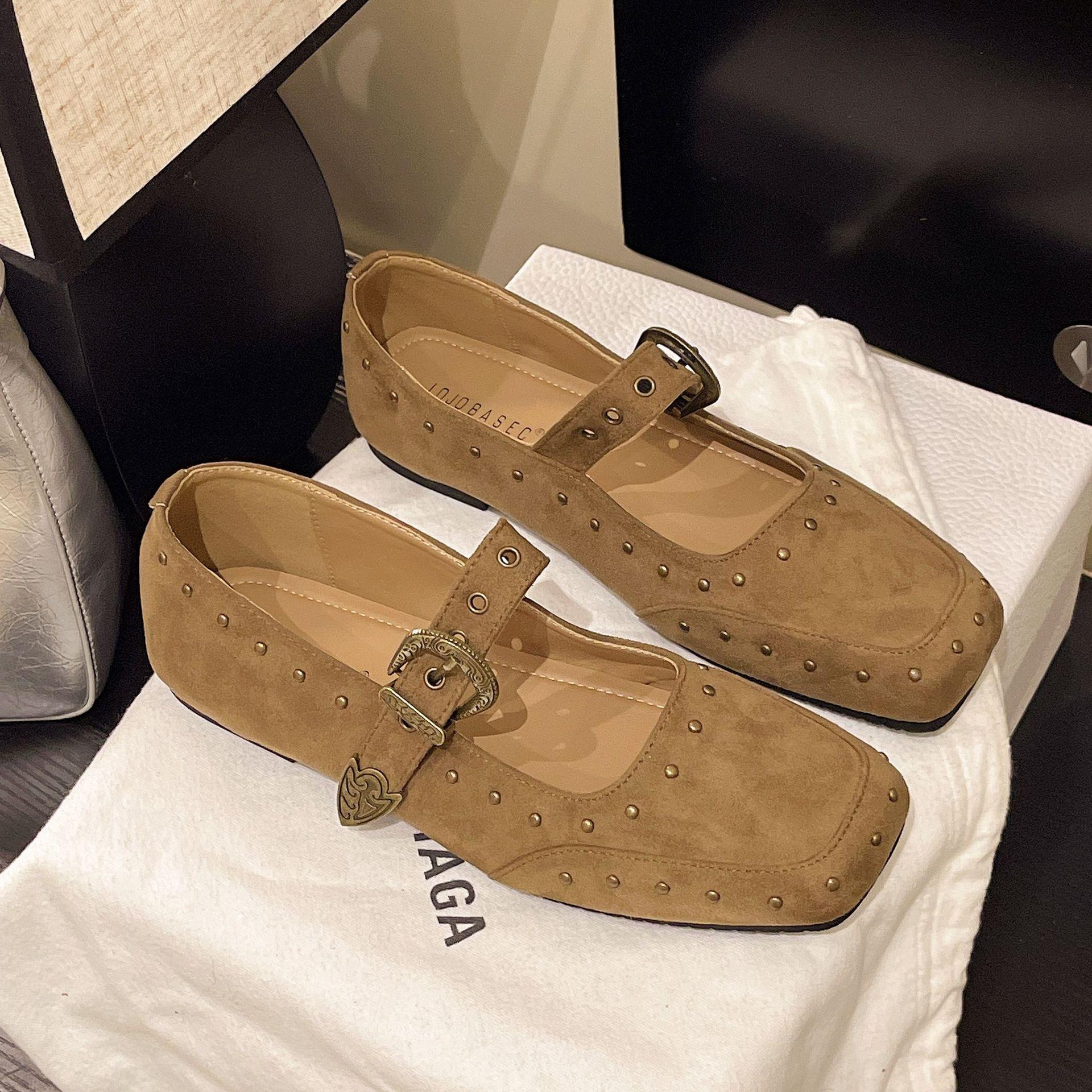 

Niche retro flat-soled single shoes women s 2025 autumn new square head shallow mouth Mary Jane women s shoes with skirts and evening shoes 40 хаки