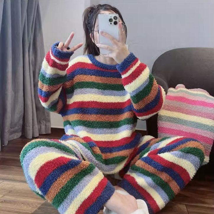 

Зимний костюм для женщин Милый радужный узор Корейский стиль Простой полуфлисовый Теплый Домашняя одежда Женский зимний комплект S