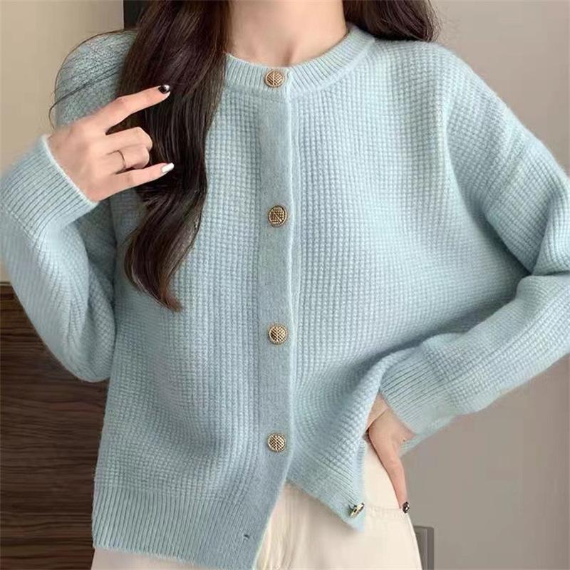 Spring and Autumn new crew neck knitted jacket for women to wear with gentle temperament short thickened sweater cardigan