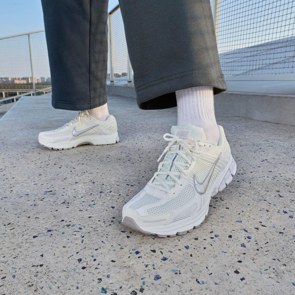 Nike Zoom Vomero 5 Sail Vast Grey Metallic Silver 40