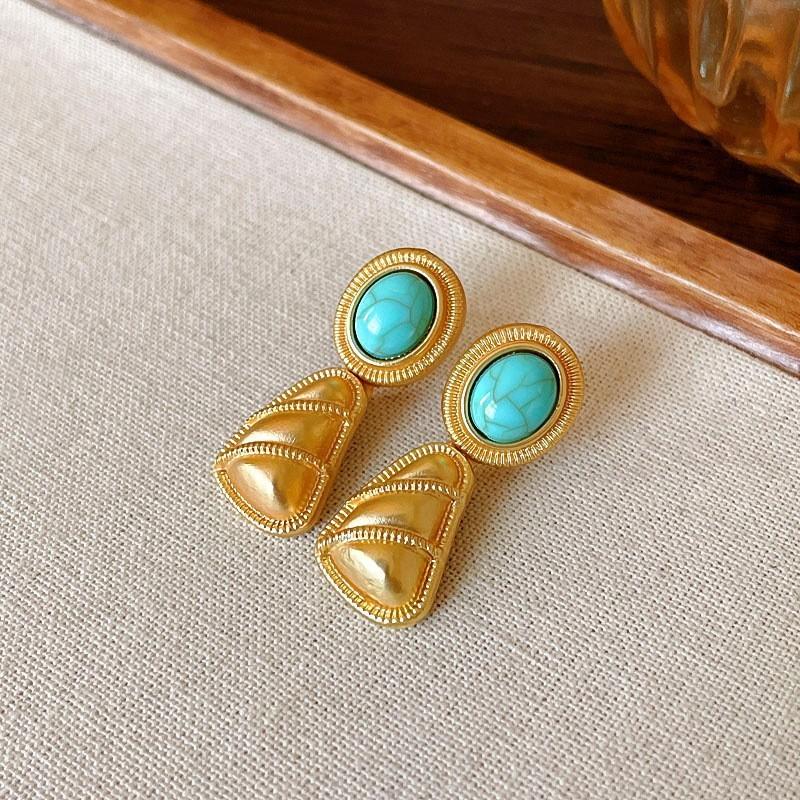 Turquoise Blue Diamond Flower Stud Earrings Necklace Light Luxury Niche Clavicle Chain Premium Jewelry Set
