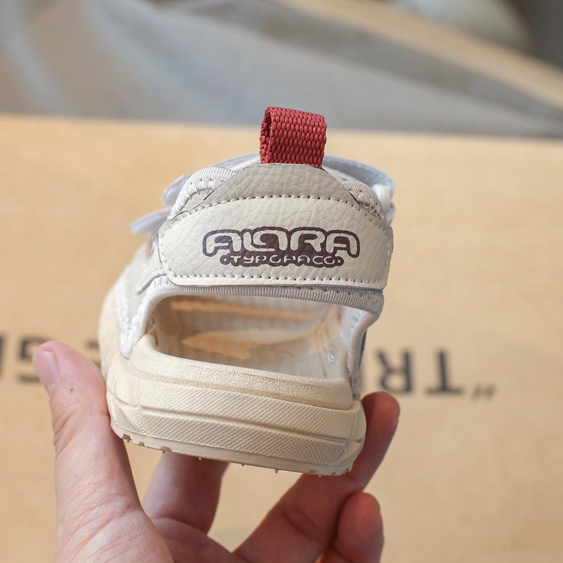 2026New Boys' Sandals for Older Children, Summer Open-toed Children's Sandals with Soft Soles and Non-slip Features, Toddler Beach Shoes