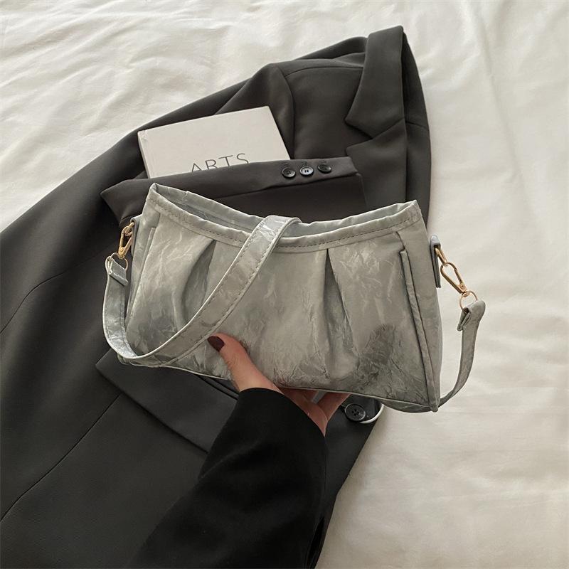 

Bags Women s messenger bags Summer versatile 2025 new design sense fashion niche high sense shoulder bag small square bag серебряный