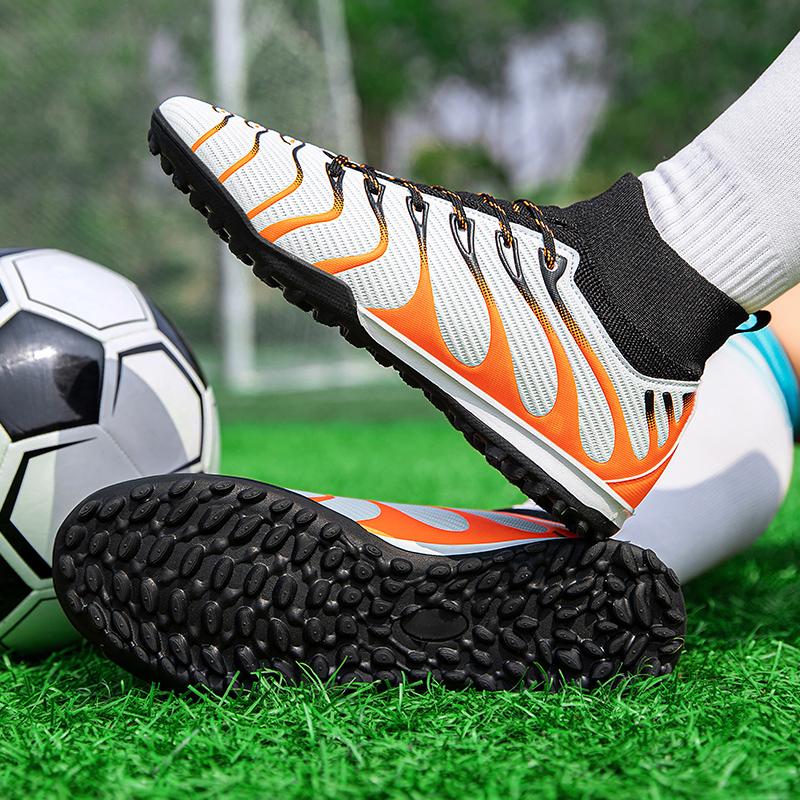 Football Boots Men's Professional Soccer Shoes High Top Field Cleats Football Teenager's Anti-slip Crampon Futbol Sneakers
