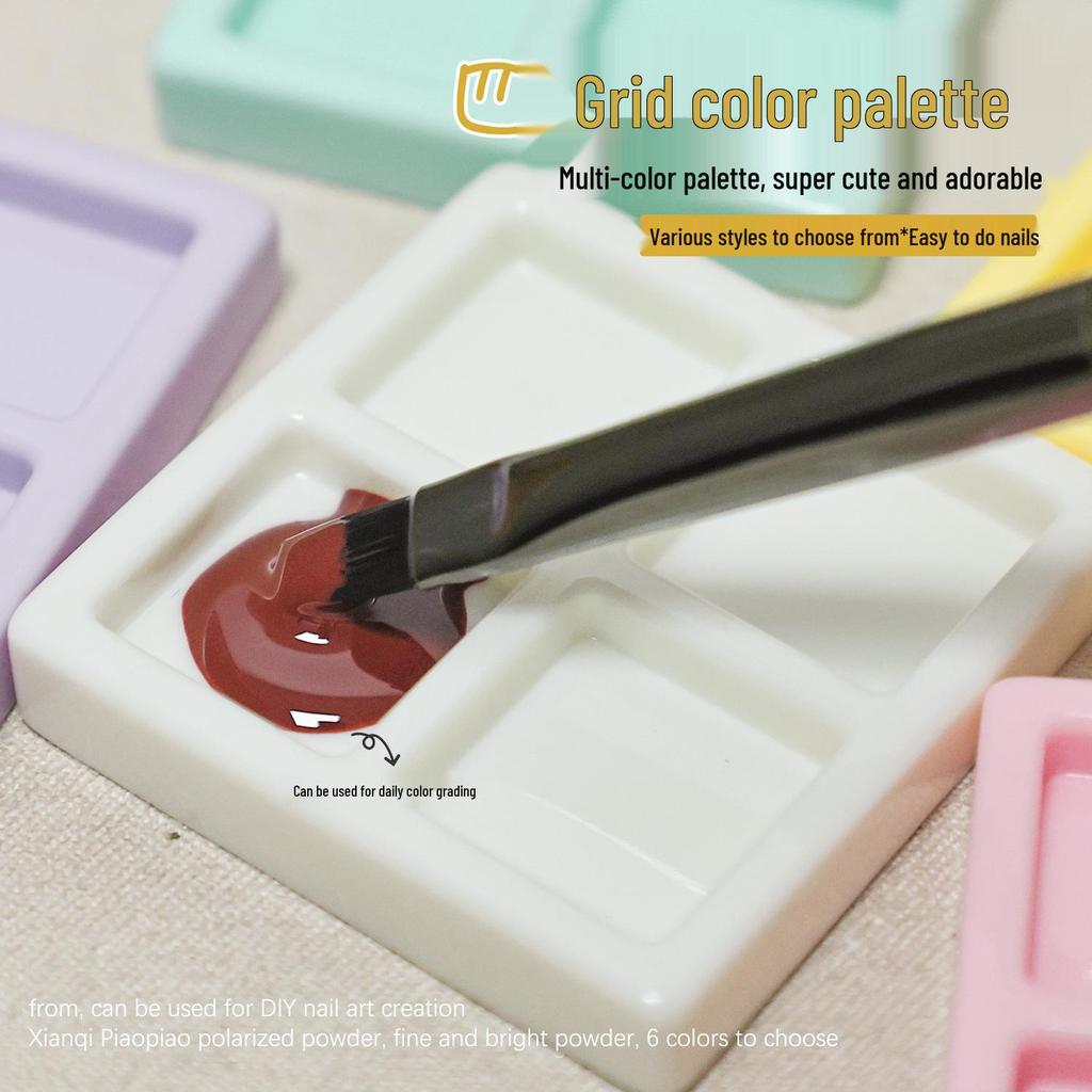 Multi-Functional Nail Art Palette: Four-Grid Polish & Gel Mixer with Brush
