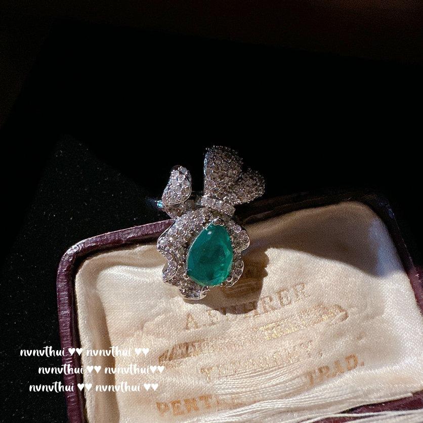 

Fog Enchantress Hand Bouquet Gem Necklace, Rich Woman S Happiness Plated 18K Gold Para Water Drop Bouquet Zircon Earrings