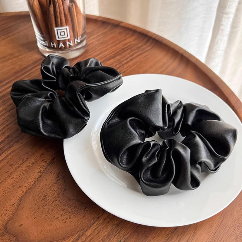 Кожаная резинка-скранчи для волос Скранчи Кожаный гопчанг Заколка-скранчи beige