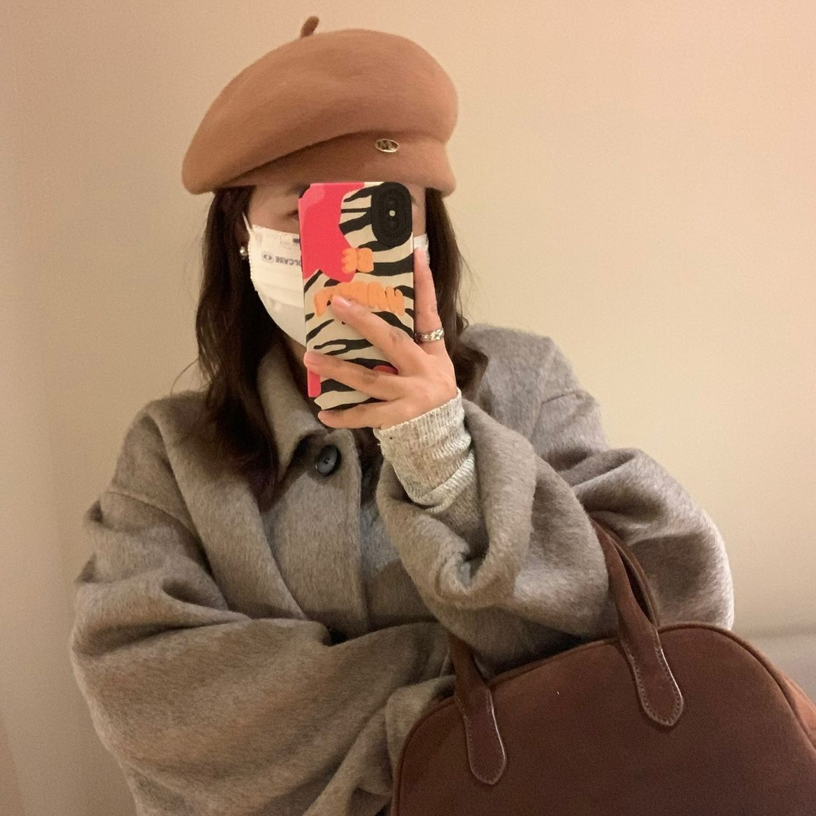 

Австралийский шерстяной берет Женский Осенне-зимний Ретро Трехмерный Подчеркивающий Маленькое Лицо Простая Шляпа Художника M（56-58cm）