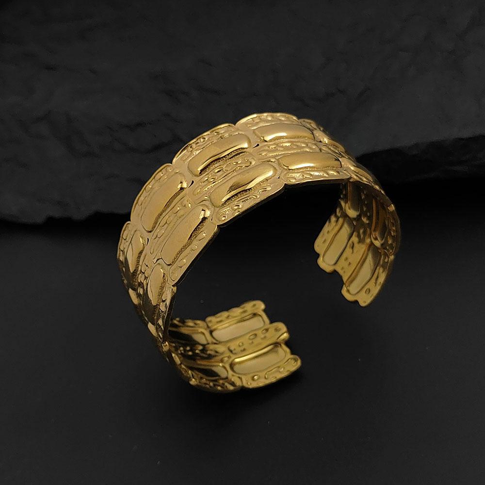 

Exaggerated Striped Printed Stainless Steel Gold-plated Women s Bracelet Waterproof and Non-fading Bracelet Gift for Wife золотий