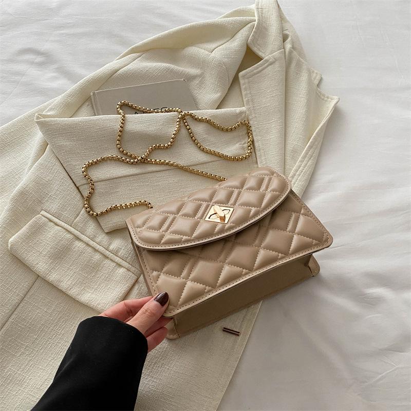

Women s bag autumn and winter new messenger bag fashion temperament shoulder bag square chain bag new versatile small bag хакі