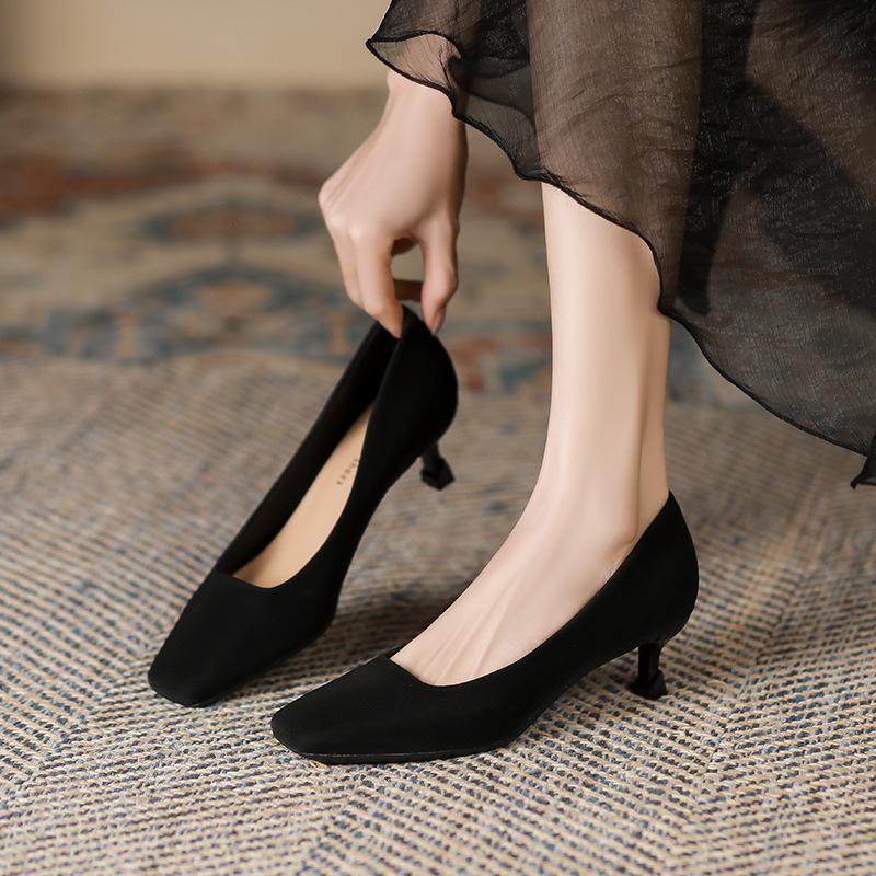 

Женские туфли на высоком каблуке-шпильке с квадратным носком и низким вырезом, новые весенне-летние однотонные женские туфли на среднем каблуке 39