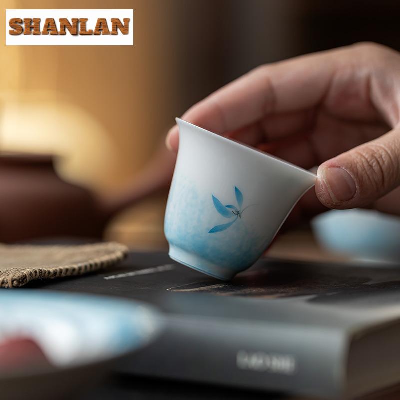 2pc/lot Hand-painted Butterfly Orchids Teacup Zen Tea Bowl Mug Tea-tasting Fragrance Cup Chazhan Master Cups Chinese Teaset 40ml