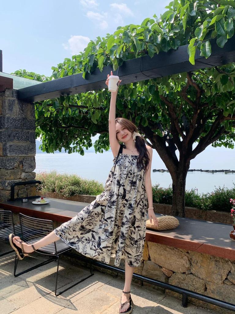 French Retro Ink Painting Slip Dress - Women's Summer 2025 High-End Beach Vacation Long Dress