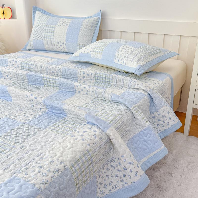 1Pc Purple Flower Quilted Bedspreads For Bed Thick Patchwork Blanket Single/Queen/King Floral Style Quilted Duvet Soft Bedspread