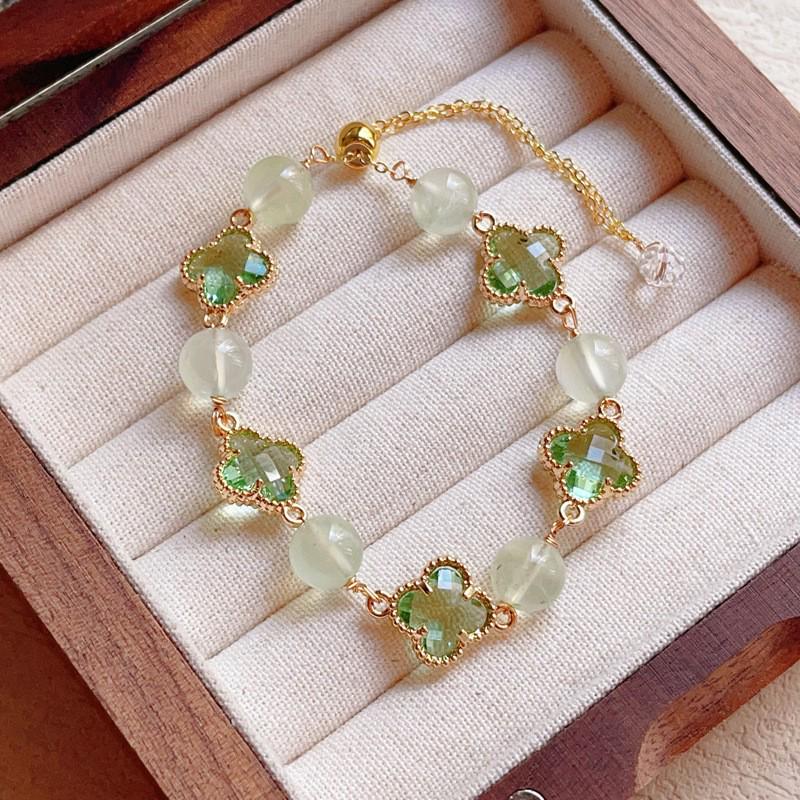 Green Rutilated Quartz & Obsidian Four-Leaf Clover Bracelet - Dreamy Wonderland Design for Women, Unique Gift.