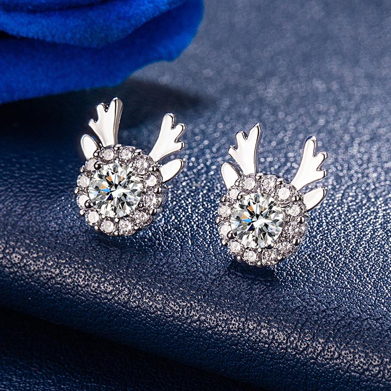 Boucles d'oreilles clous rennes plaqué argent style coréen avec zircon flocon de neige - Bijoux bois de Noël pour femmes