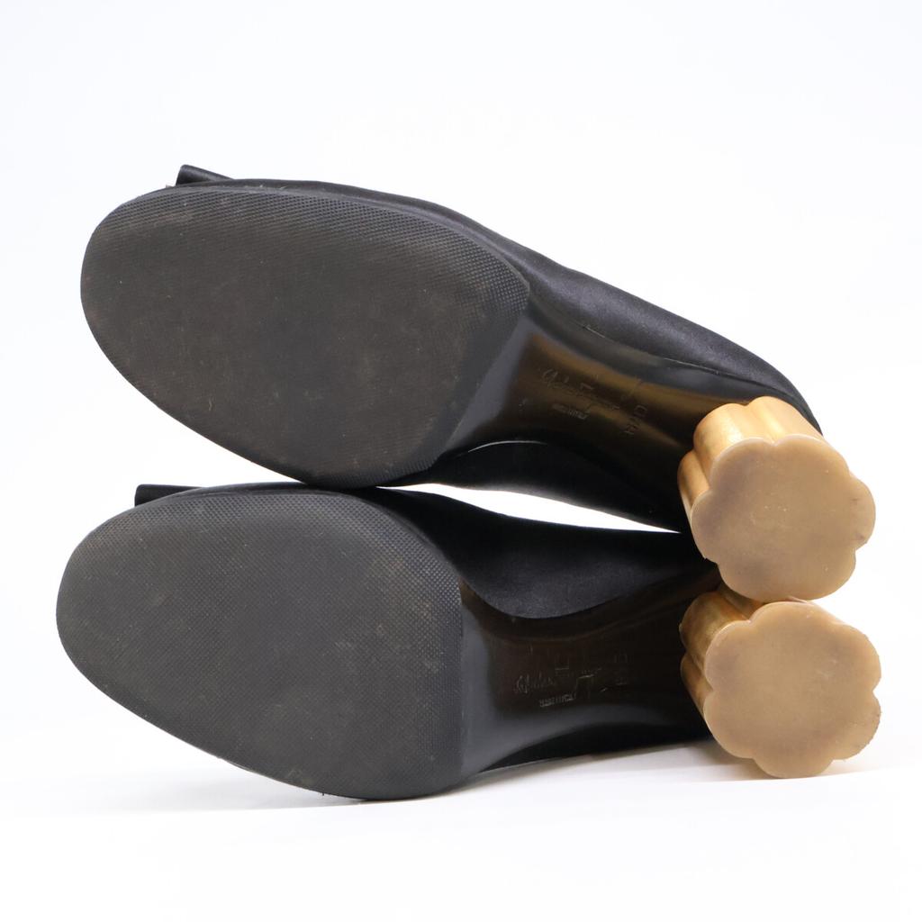 Salvatore Ferragamo Satin Capua pumps shoes 6.5D Black x GoldUsed