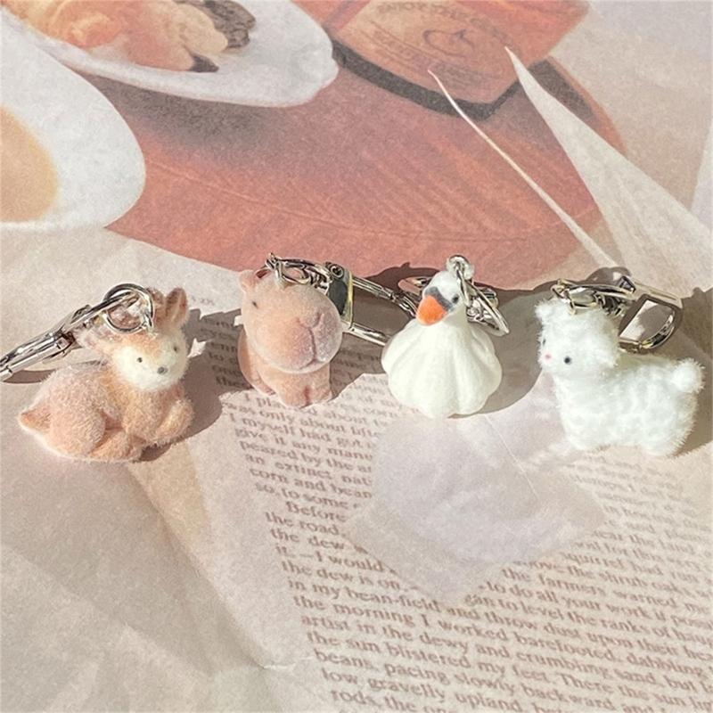 Lovely Adorable Alpacas Keychain Portable Resin Designs Decoration for Animal Lovers and Accessory Enthusiasts