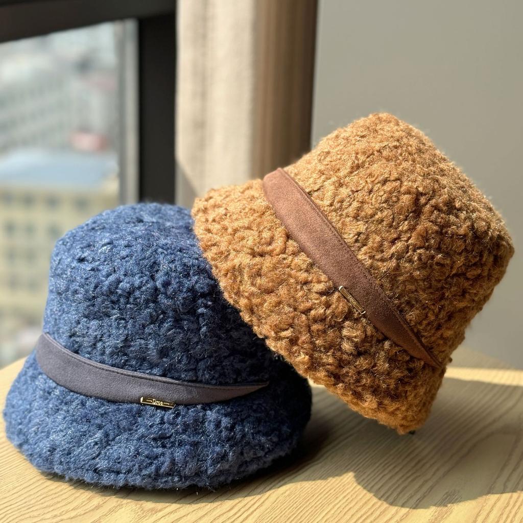 New Hat Women's Winter Warm Lamb Wool Fisherman Hat Showing Face Small Retro Japanese Style Niche Plush Velvet Basin Hat Trend