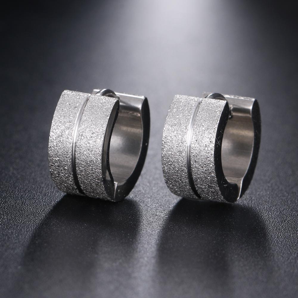 7MM 18K Gold Frosted Diamond Inlaid Hollow Round Earrings for Students