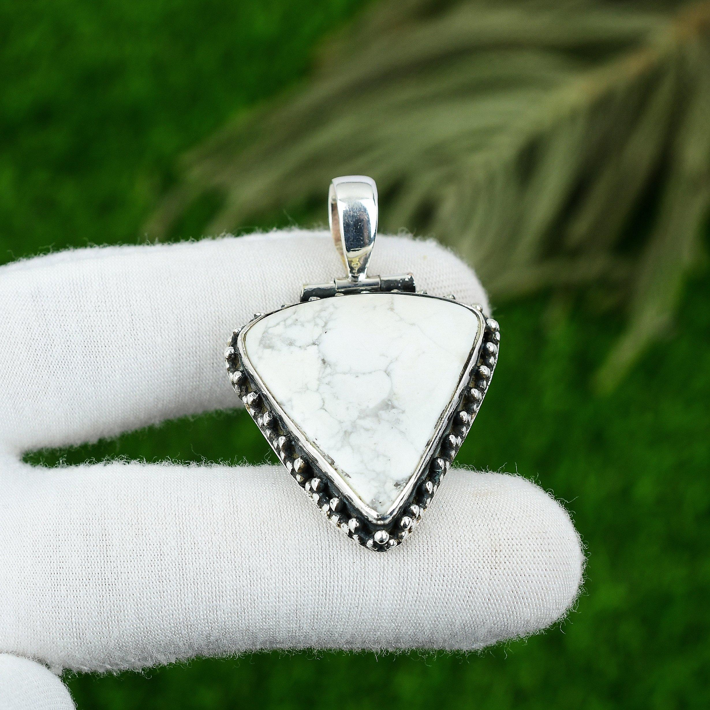 

Mothers day Deal Trillion Crown Chakra Howlite Stone Pendant Jewelry 925 Silver