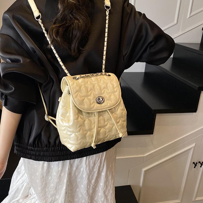 Ny Liten Ryggsäck Mode Kedjeryggsäck