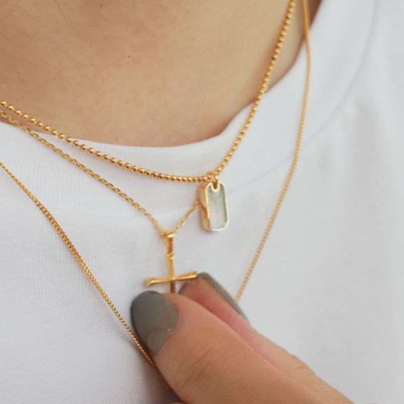 objet213 Name tag shell necklace