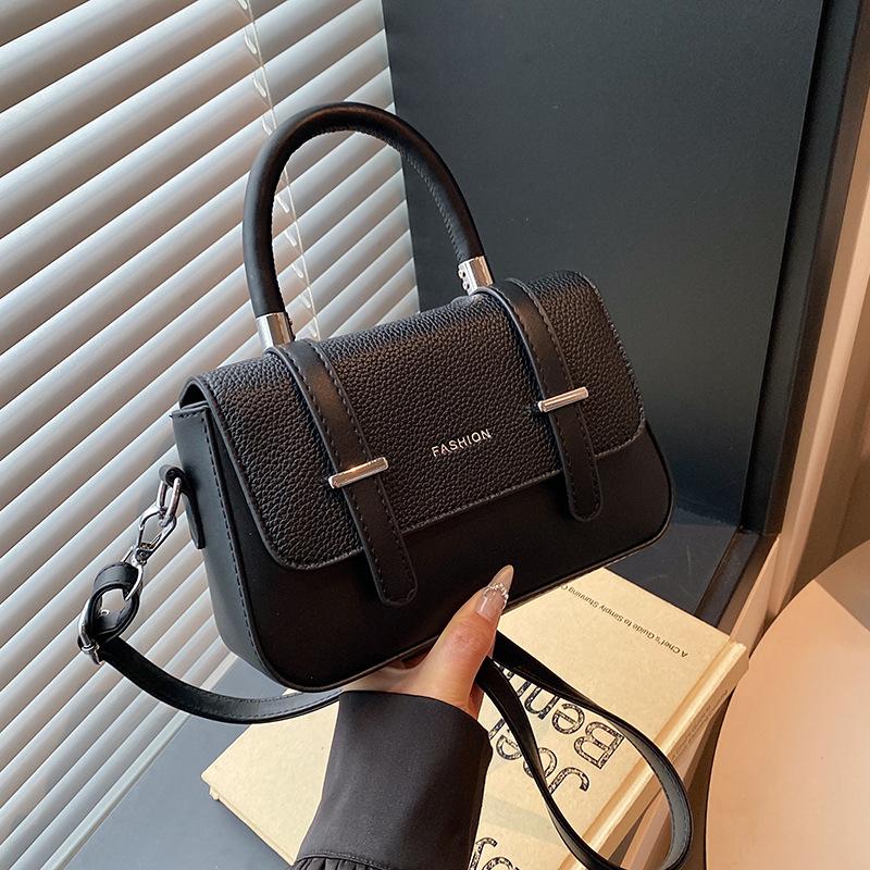 Fashion Retro Handbag for Women with Niche Versatile Single-shoulder Crossbody Bag Fashionable Simple Square Bag