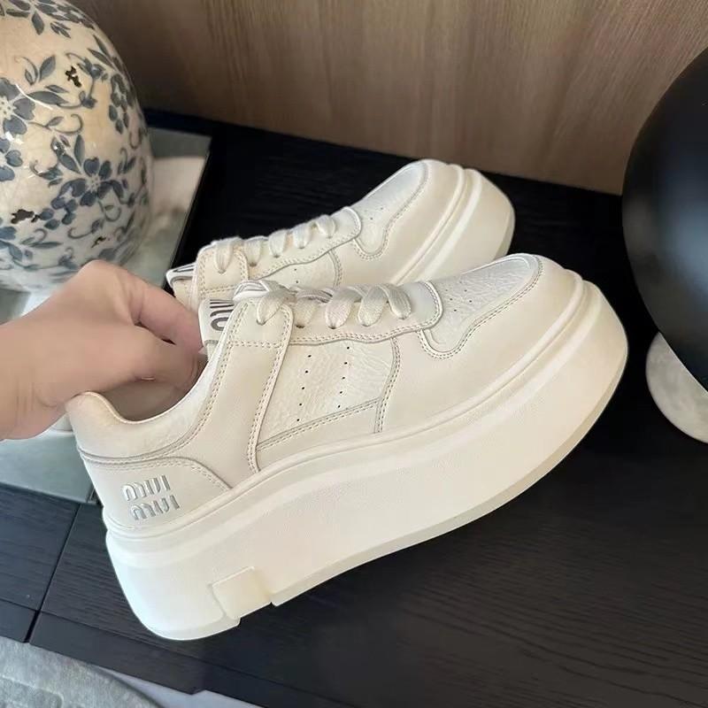 Red Casual Board Shoes Women's 2025 New Spring and Autumn Thick Soles Increase Height Versatile Round Head Light Korean White Shoes