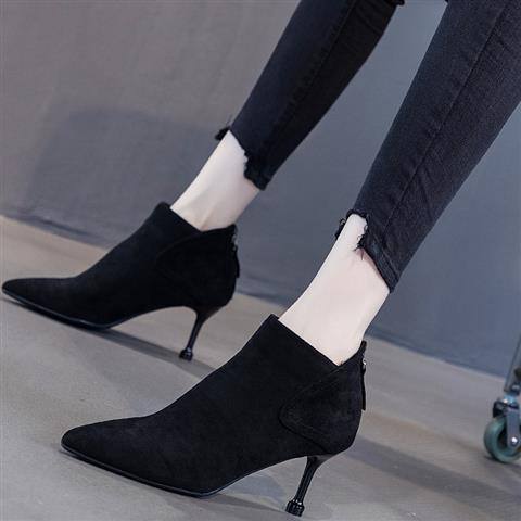 College style short boots women's 0000 autumn and winter new models are not tired of standing for a long time, high value fried street versatile