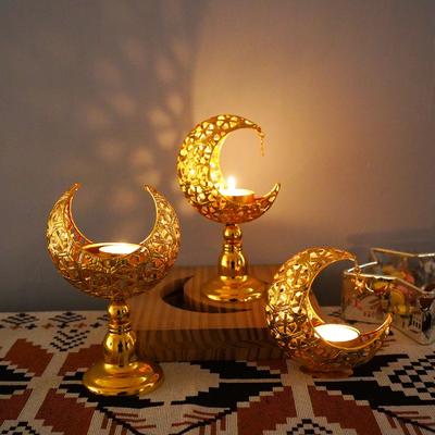 Iron Moon Candle Holder Aromatherapy Burner Decor Home Bedroom Craft Ornament Stylish Candle Stand for Living Room Decoration