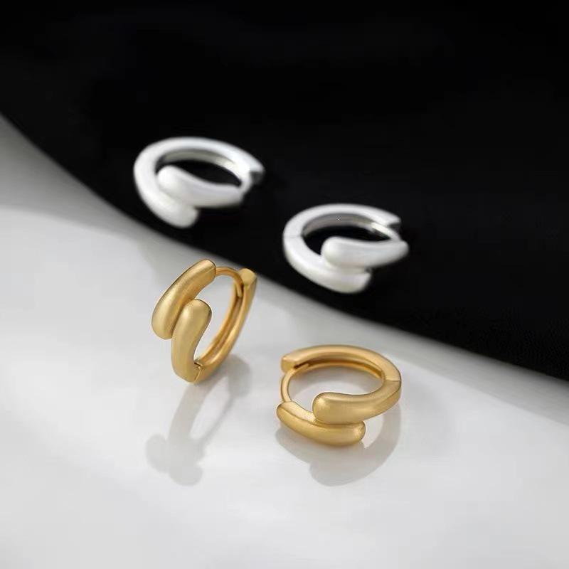 2024 New Arrival Light Luxury Frosted Ear Cuff Earrings for Women in 925 Sterling Silver