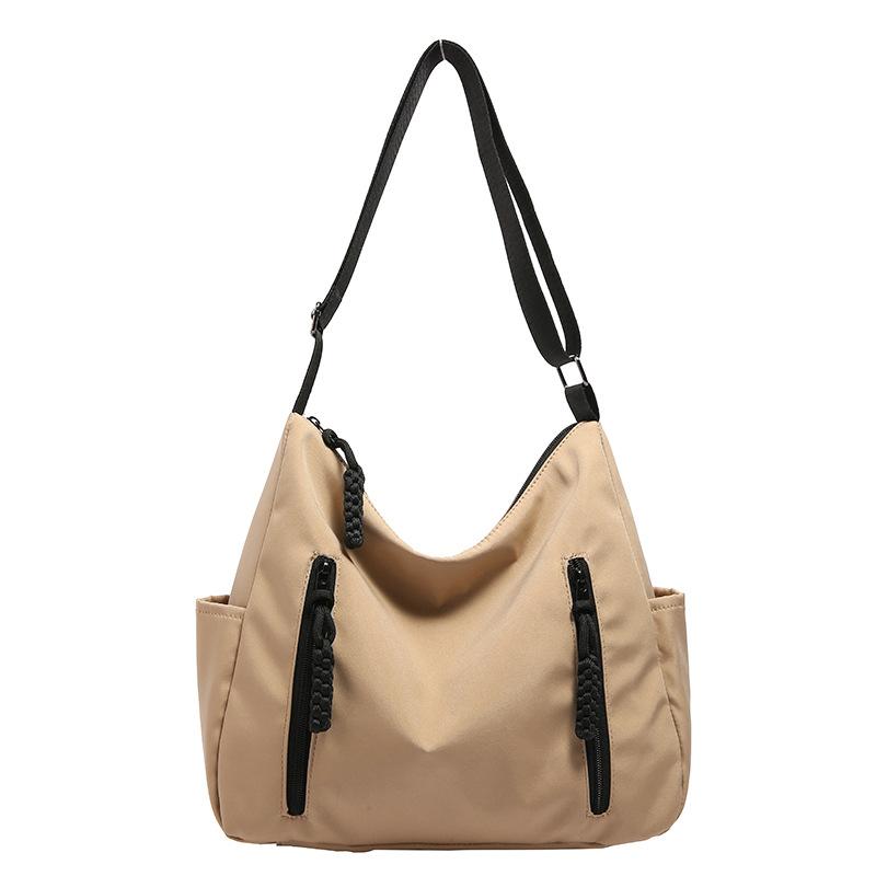 Tote bag, new autumn and winter popular shoulder bag, large-capacity leisure student class commuting messenger bag