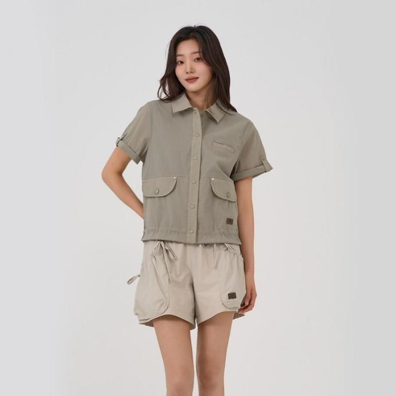 W String Short Sleeve Shirt