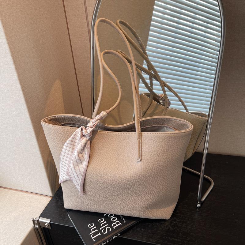 Large-capacity bag women's new spring and summer simple student class shoulder bag work leisure tote bag