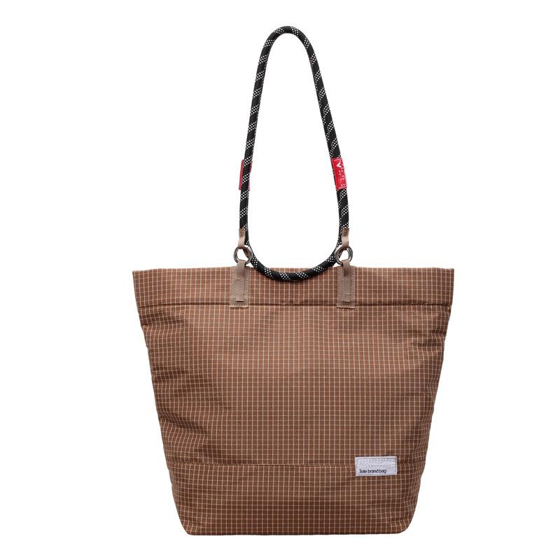 

New Oxford cloth bucket bag, plaid pattern leisure sports handbag, high-end large-capacity lightweight bag 44*12*34 коричневый