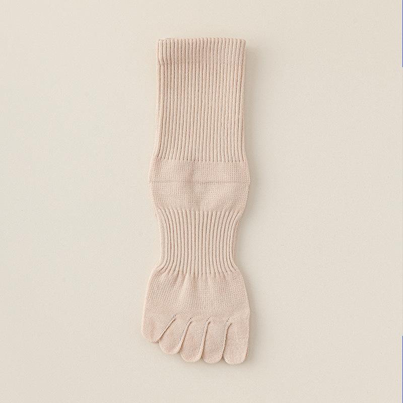 Female Spring and Autumn Leisure All Match Pure Color 10A Antibacterial Deodorant Perspiration Long Five Finger Socks