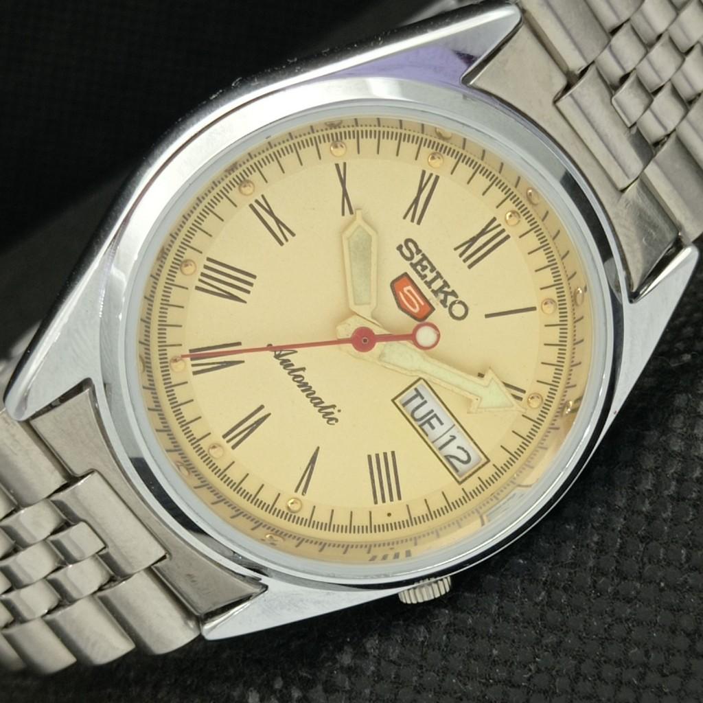 

REFURBISHED VINTAGE SEIKO 5 AUTOMATIC JAPAN MENS D/D GOLDEN WATCH 587c-a308842-9 SKU587c-a308842