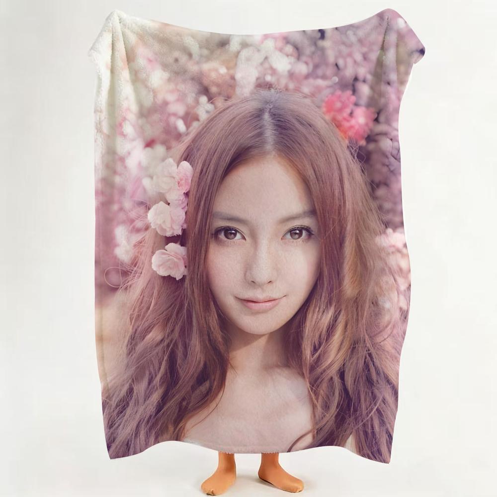 

Celebrity A Angelababy Flannel Blanket Suitable for Sofa Living Room Bedroom 75cmx90cm