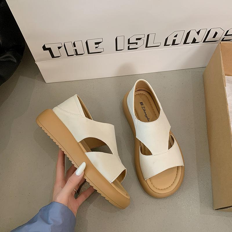 Muffin Platform Shoes Sandals Women's Summer Wear 2025 New Versatile Two-wear Slippers Flat-soled Soft-soled Beach Shoes