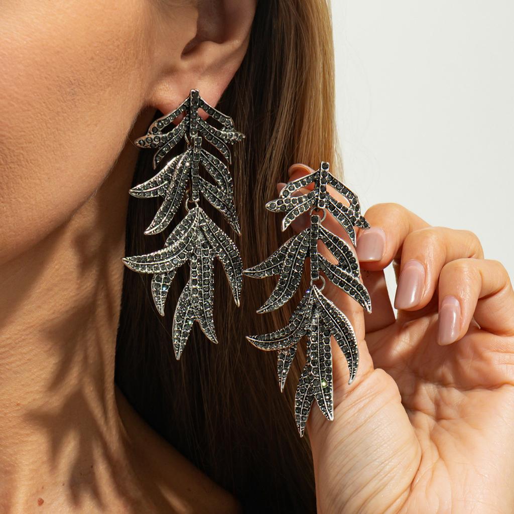 Light Luxury Diamond-Set Geometric Fan-Shaped Stud Earrings Female, Design Sense Black Diamond Moon Leaf Long Earrings