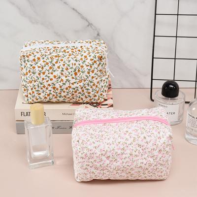 Aufbewahrungs-Organizer mit Blumenmuster, bauschige, gesteppte Make-up-Taschen, Kosmetiktasche mit Blumendruck, große Reise-Kosmetiktasche, Make-up-Zubehör