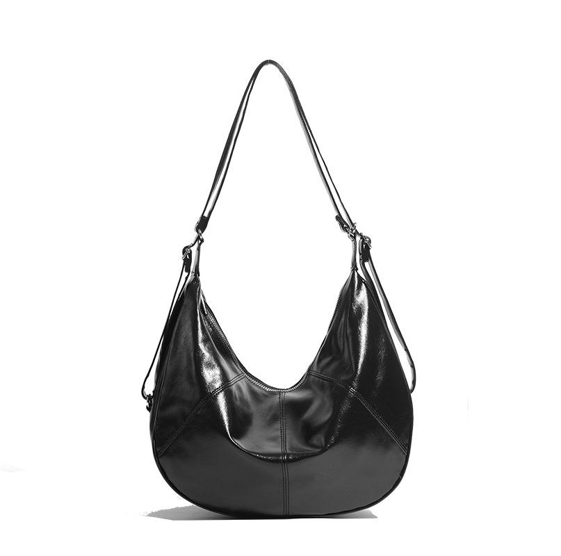 Dumpling bag new large-capacity commuter niche high-end messenger bag woman