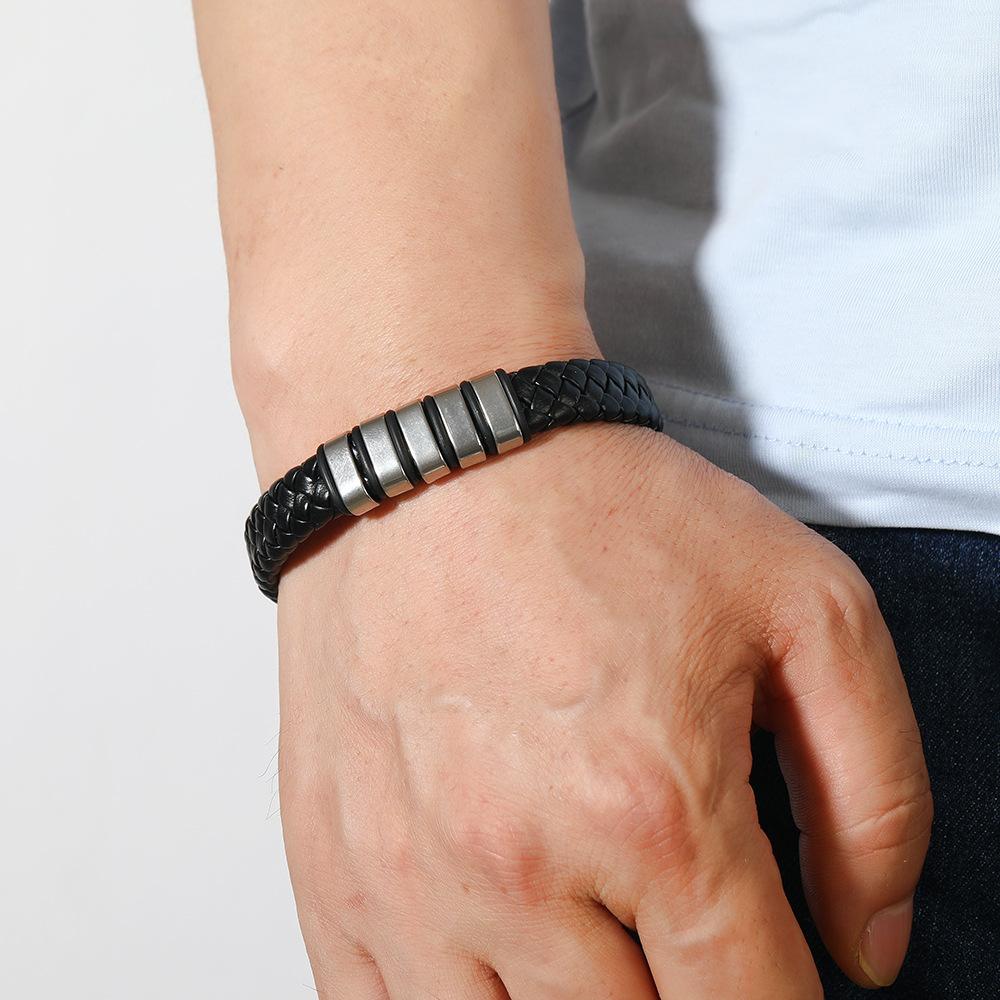 Simple Braided Leather Bracelet For Men Trendy Commuting Wristband Versatile Fashion Accessory