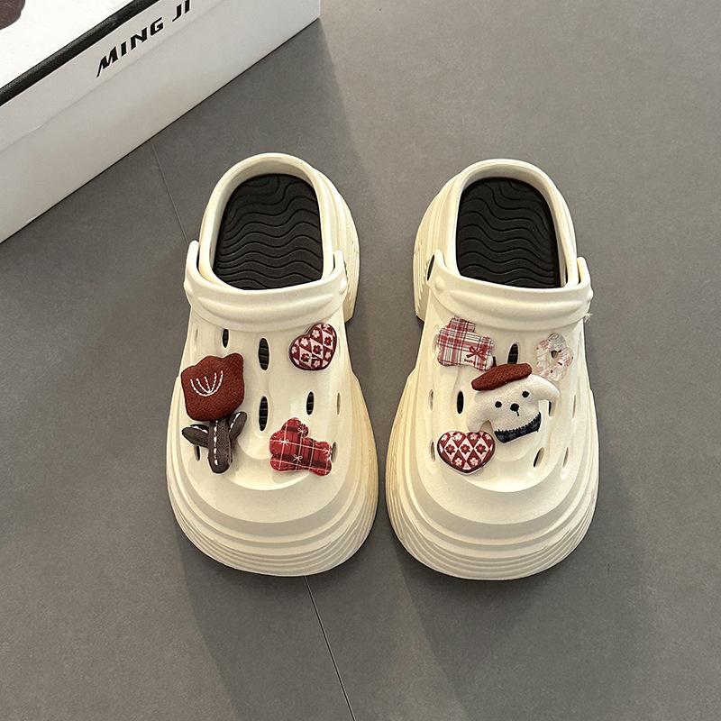 

Повседневные сандалии на толстой подошве увеличивают рост и подчеркивают стройность, обувь с отверстиями, женская летняя милая мультяшная уличная одежда, домашние удобные тапочки с закрытым носком 40-41 бежевый