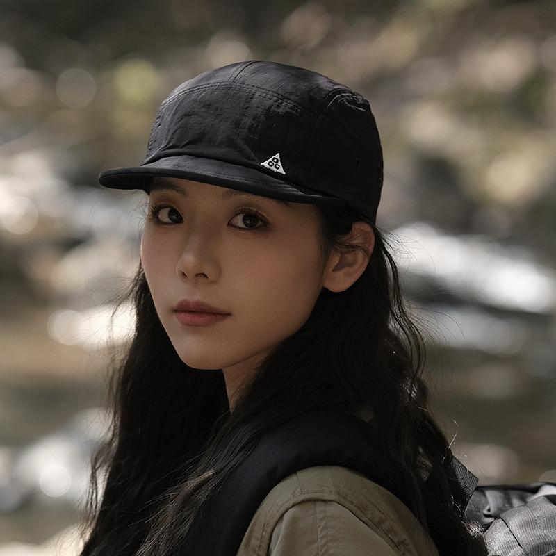 

New Soft Brim Baseball Cap For Men And Women In Spring Summer Breathable And Design Stylish чорний