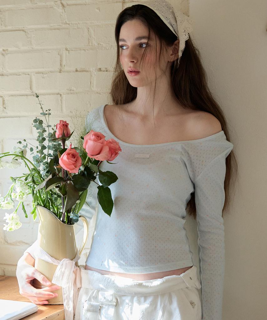 LETTER FROM MOON Letters Two-Way Slim T-Shirt (Flower Sky Blue)
