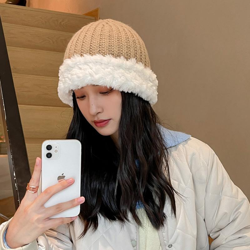 Autumn and winter contrasting color plush knitted hat students sweet and cute thickened antifreeze wool hat warm hat children